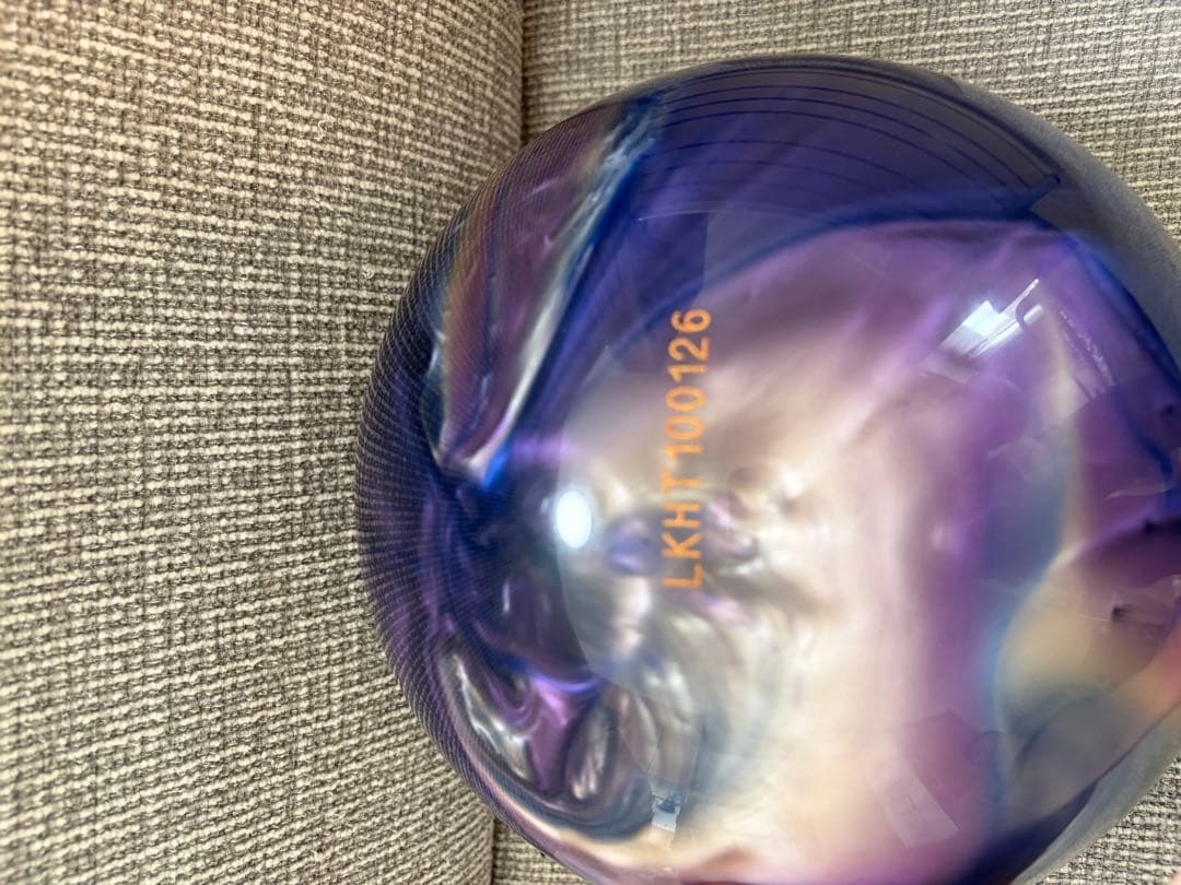 【美品】ボウリングボール 箱付き