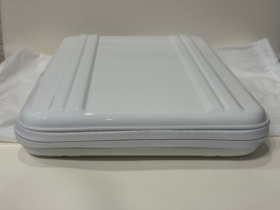 ZERO HALLIBURTON 13インチ用モバイルPCケース