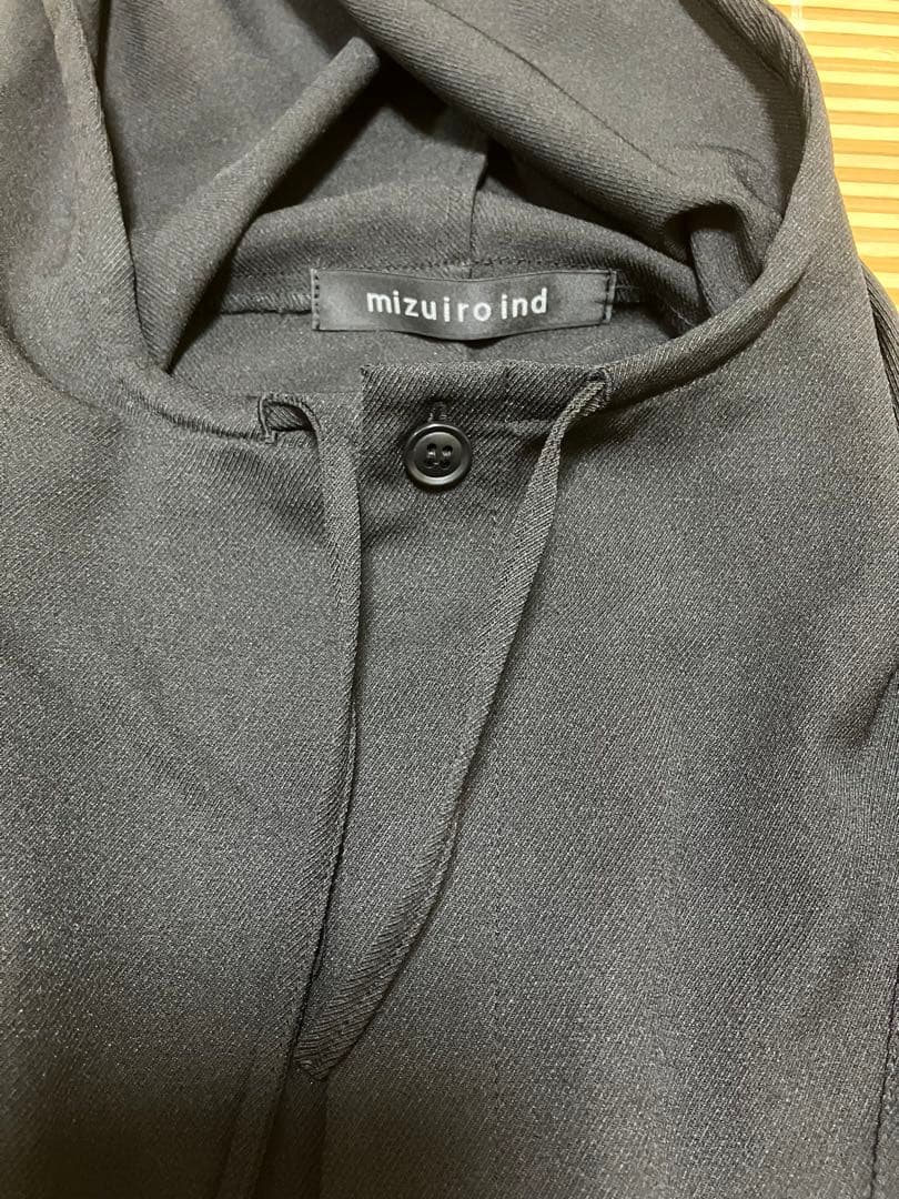 ミズイロインド　フード付きブルゾン