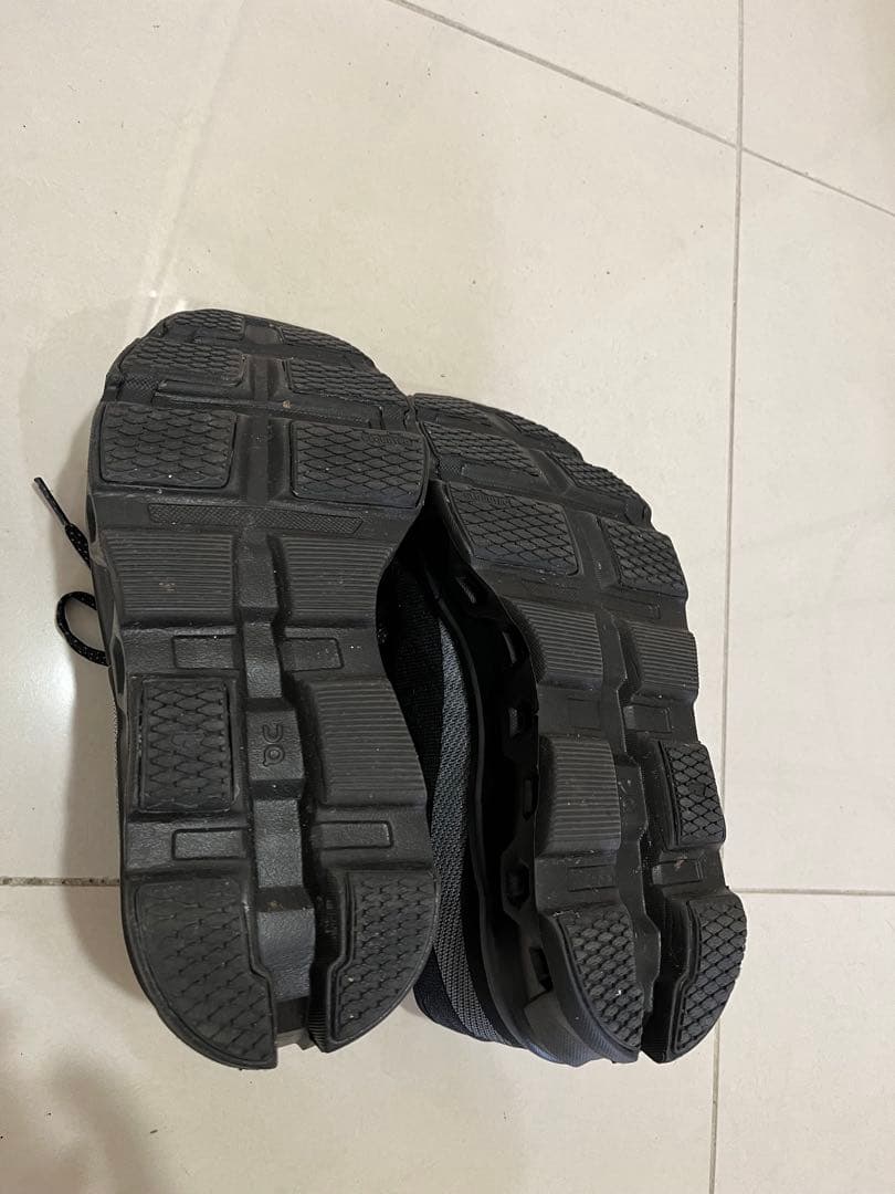 On Cloudmonster 黒　24㎝