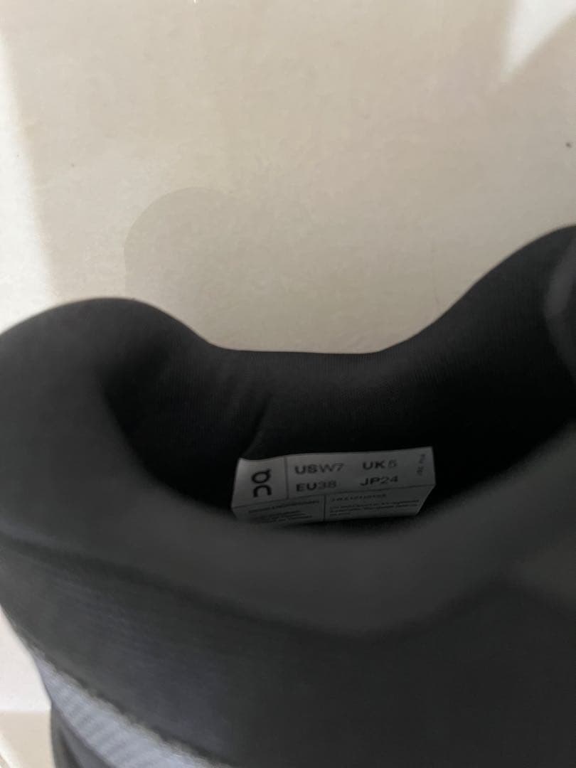 On Cloudmonster 黒　24㎝