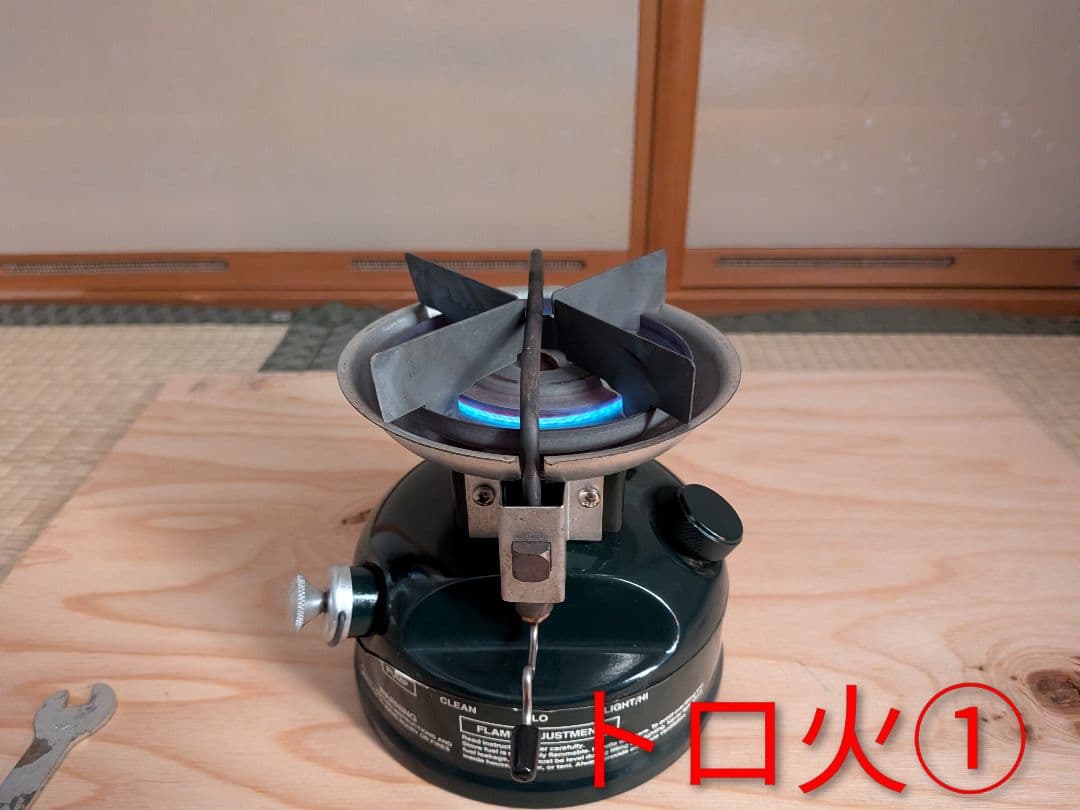 コールマン508 ツーレバーガソリンストーブ完動品とヒーターアタッチメントセット