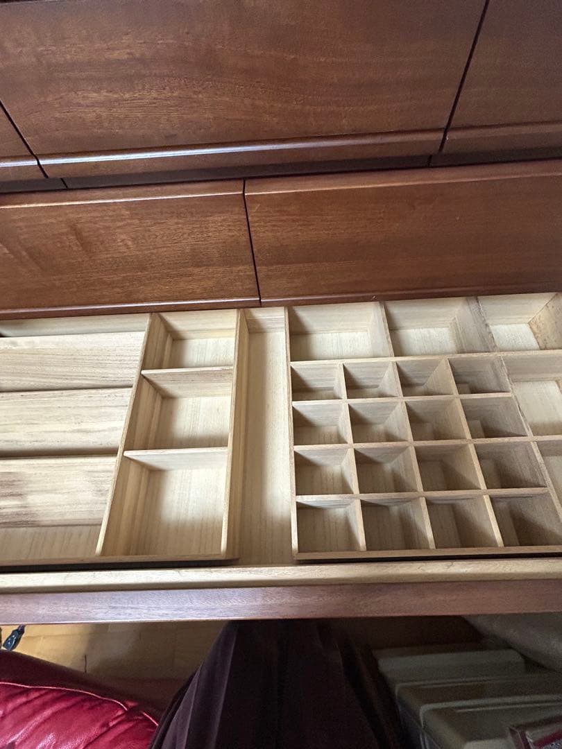 【最終値下げ】木製ブラウンチェスト タンス 7段　 縦132横105奥行45cm