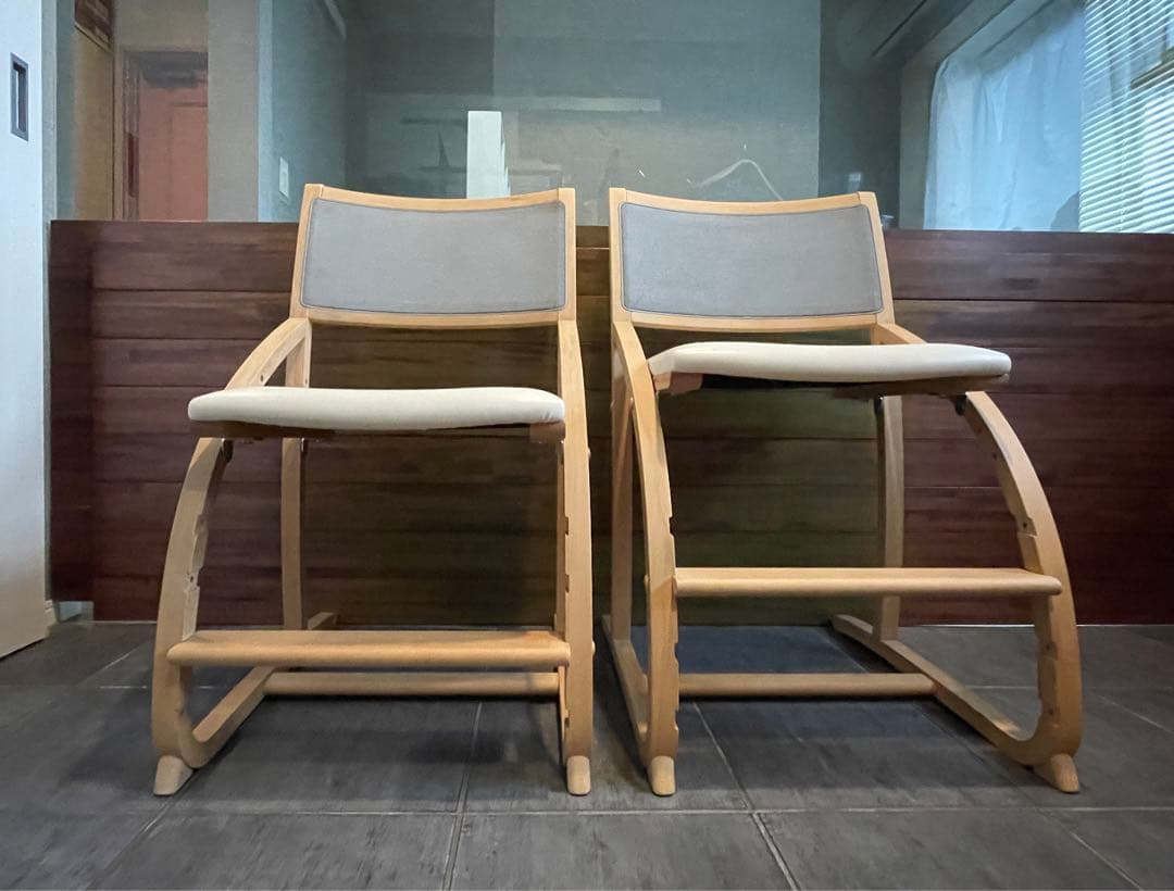 karimokuカリモク Cresceクレシェ 天然木/無垢ブナ材 デスクチェア