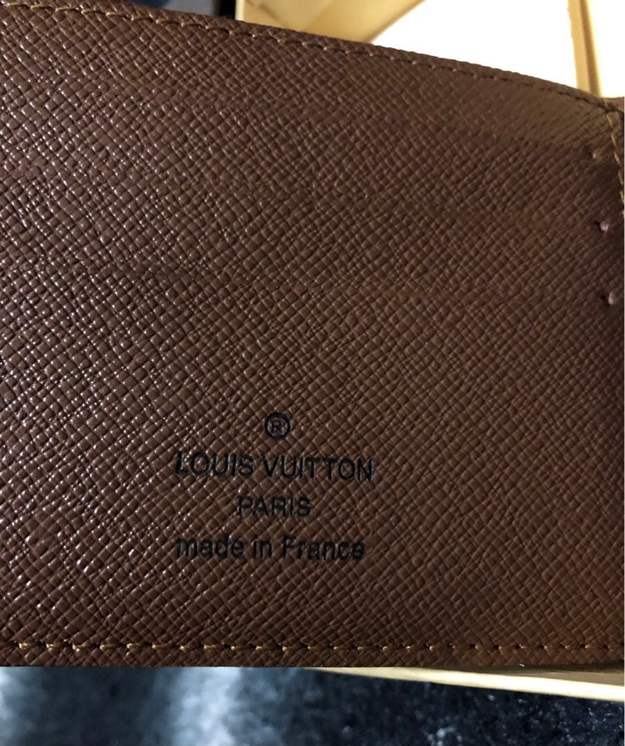 Louis Vuitton モノグラム二つ折り財布ポルトフォィユ・ミュルティプル