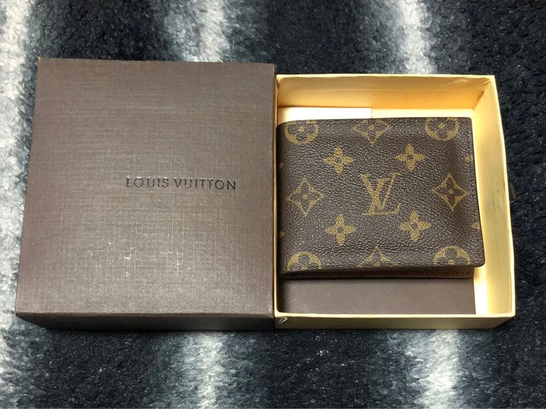 Louis Vuitton モノグラム二つ折り財布ポルトフォィユ・ミュルティプル