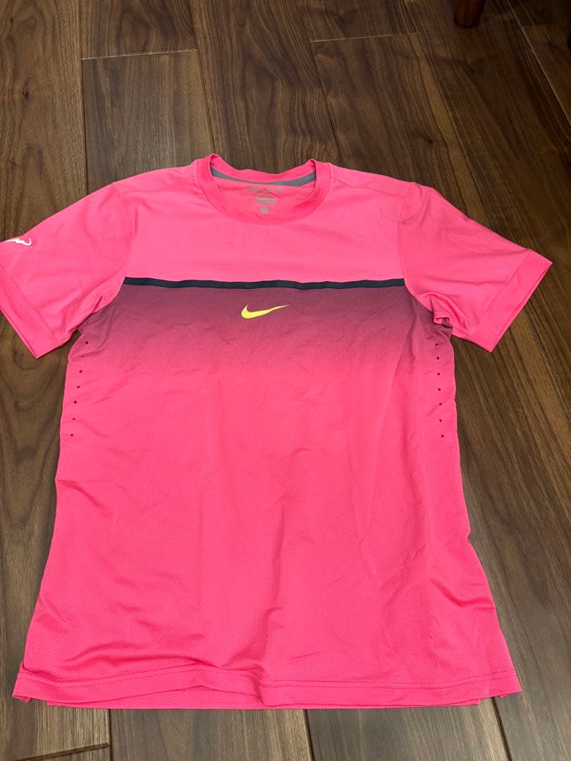 NIKE テニスウェア　ラファエル・ナダル着用モデル