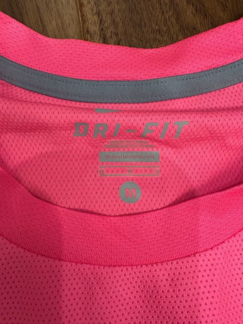 NIKE テニスウェア　ラファエル・ナダル着用モデル