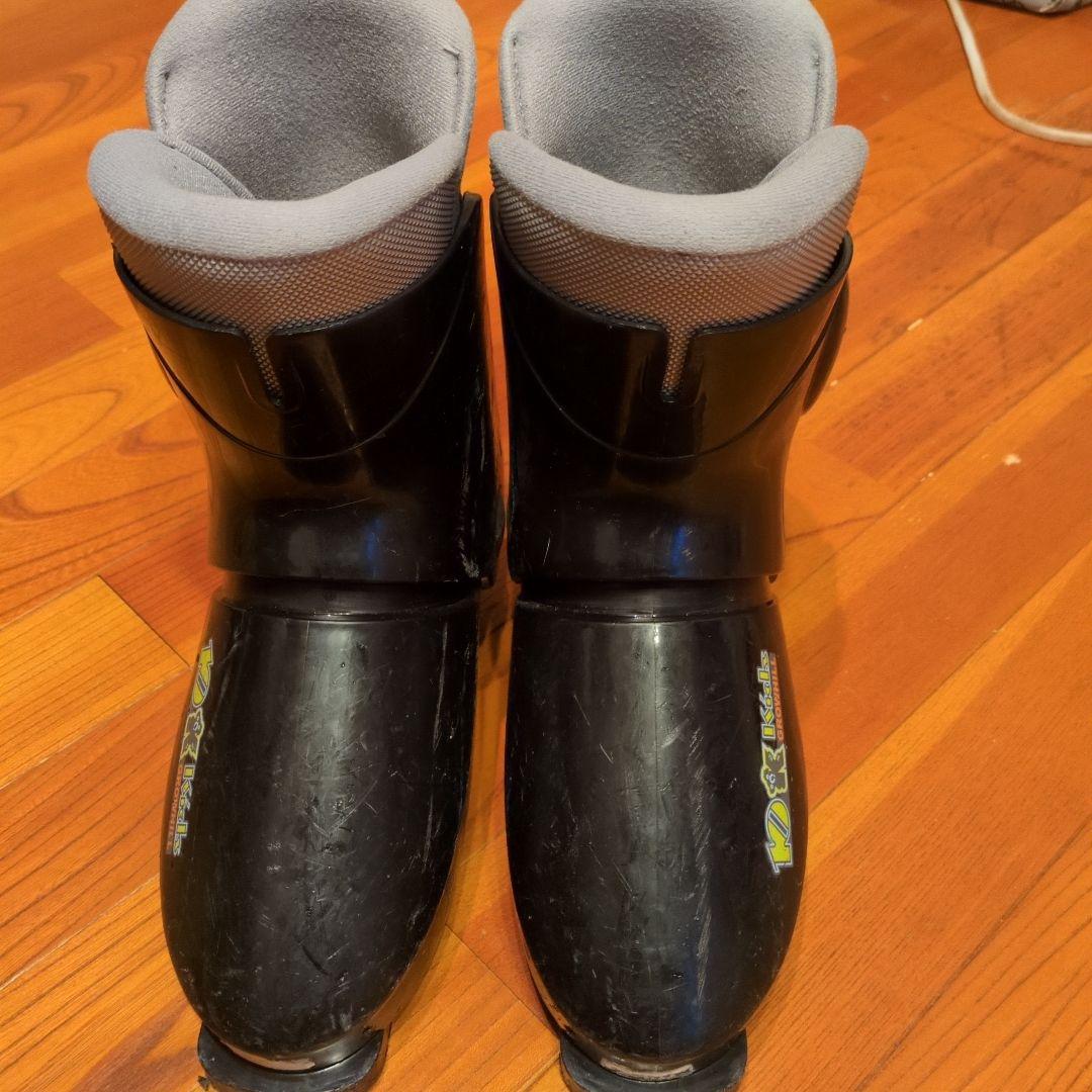 GURKE 22 スキー 130cm カラフル、ポール、ブーツ３点セット