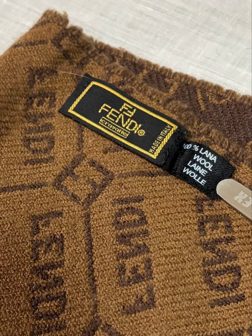 FENDI フェンディ ブランドロゴ柄　ウールマフラー　品質タグ有り