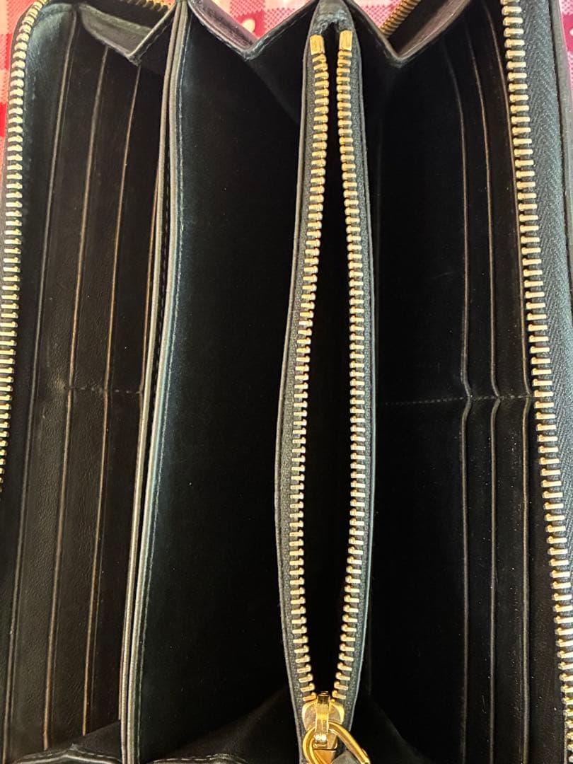 ⭐︎PRADA⭐︎ プラダ　キルティング　長財布　ラウンドファスナー　箱付き