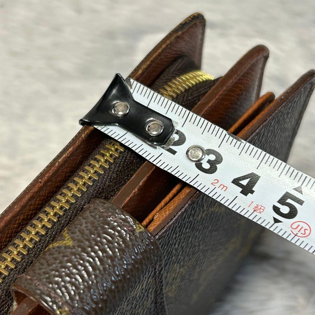 ルイヴィトン モノグラム ポルト パピエ ジップ　二つ折りコンパクトウォレット