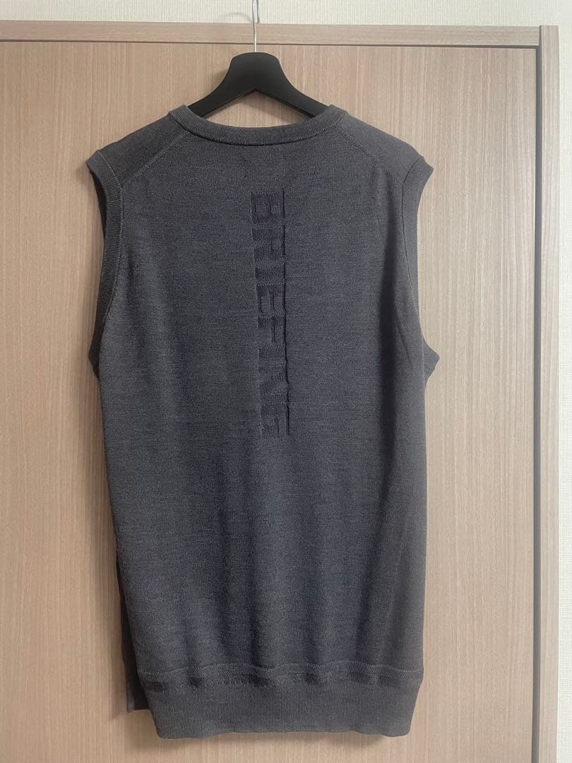 定価¥26,400／新品タグ付き　メリノウール100％ Vネックベスト XL