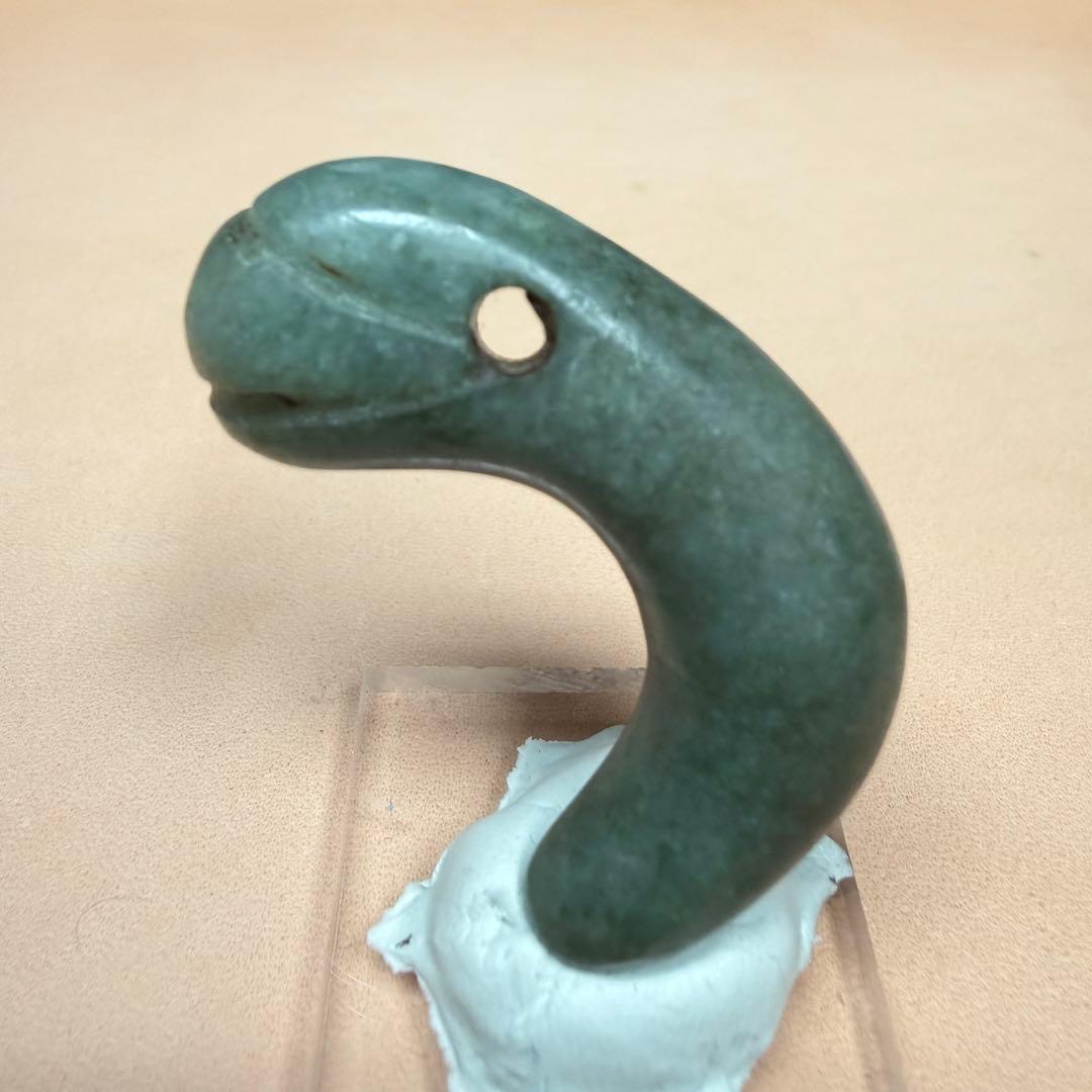 縄文、弥生、古墳時代 、須恵器 、翡翠、丁字頭硬玉勾玉 T