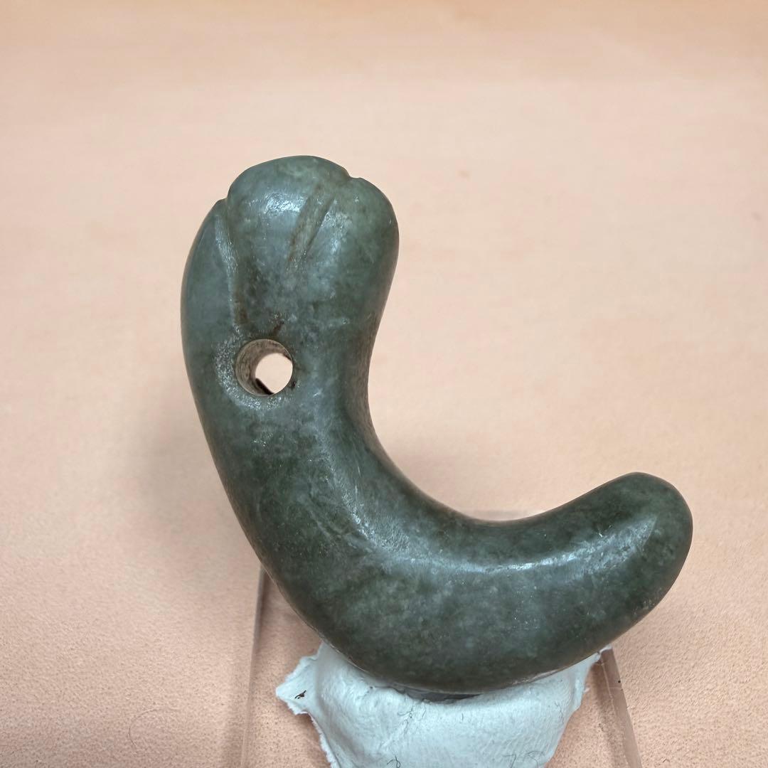 縄文、弥生、古墳時代 、須恵器 、翡翠、丁字頭硬玉勾玉 T