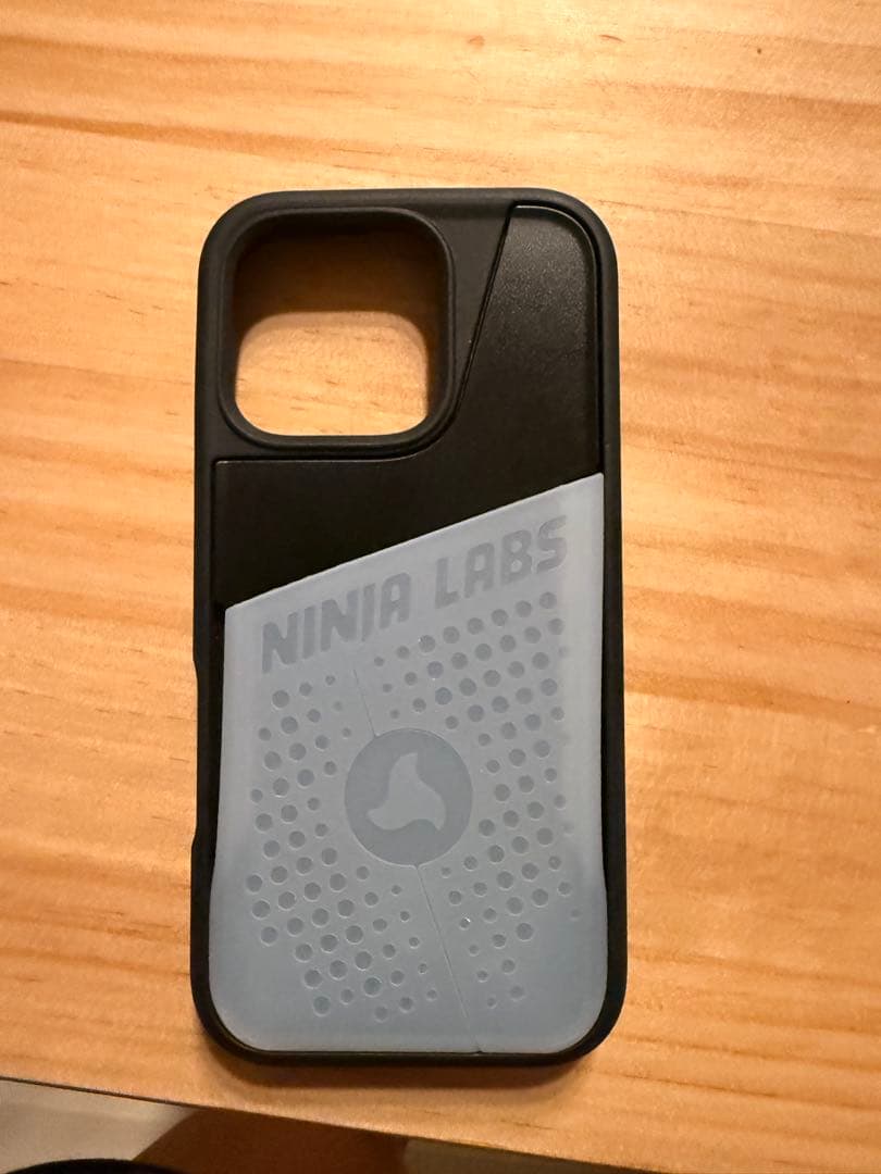 NINJA LABS ブラック　iPhone16Pro
