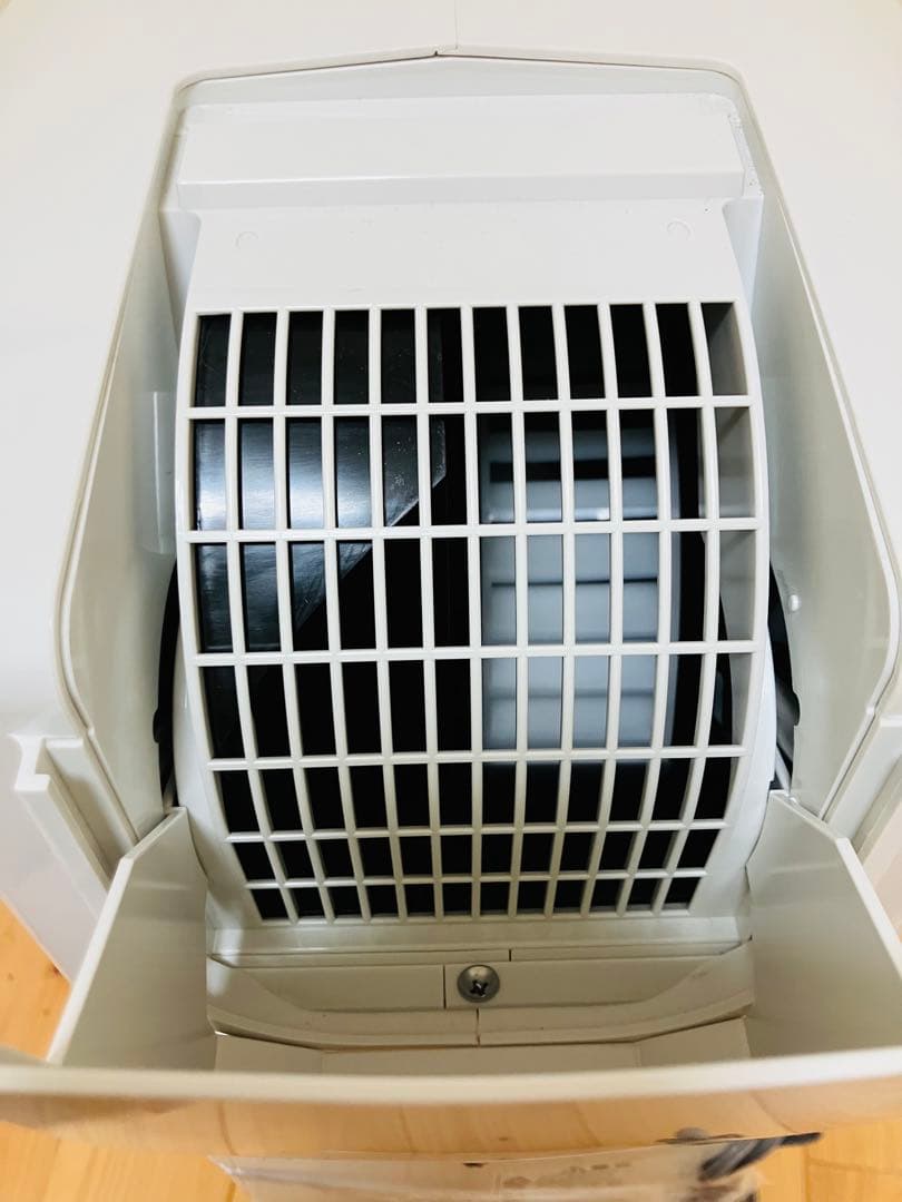 【美品】コロナ 冷風衣類除湿機 CDM-1021