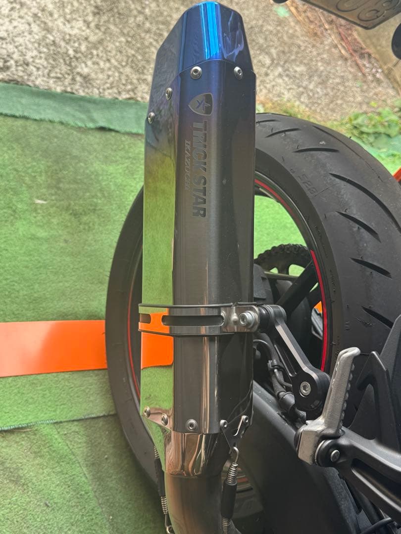 ZX4R ZX-4RR トリックスター スリップオンマフラー　IKAZUCHI