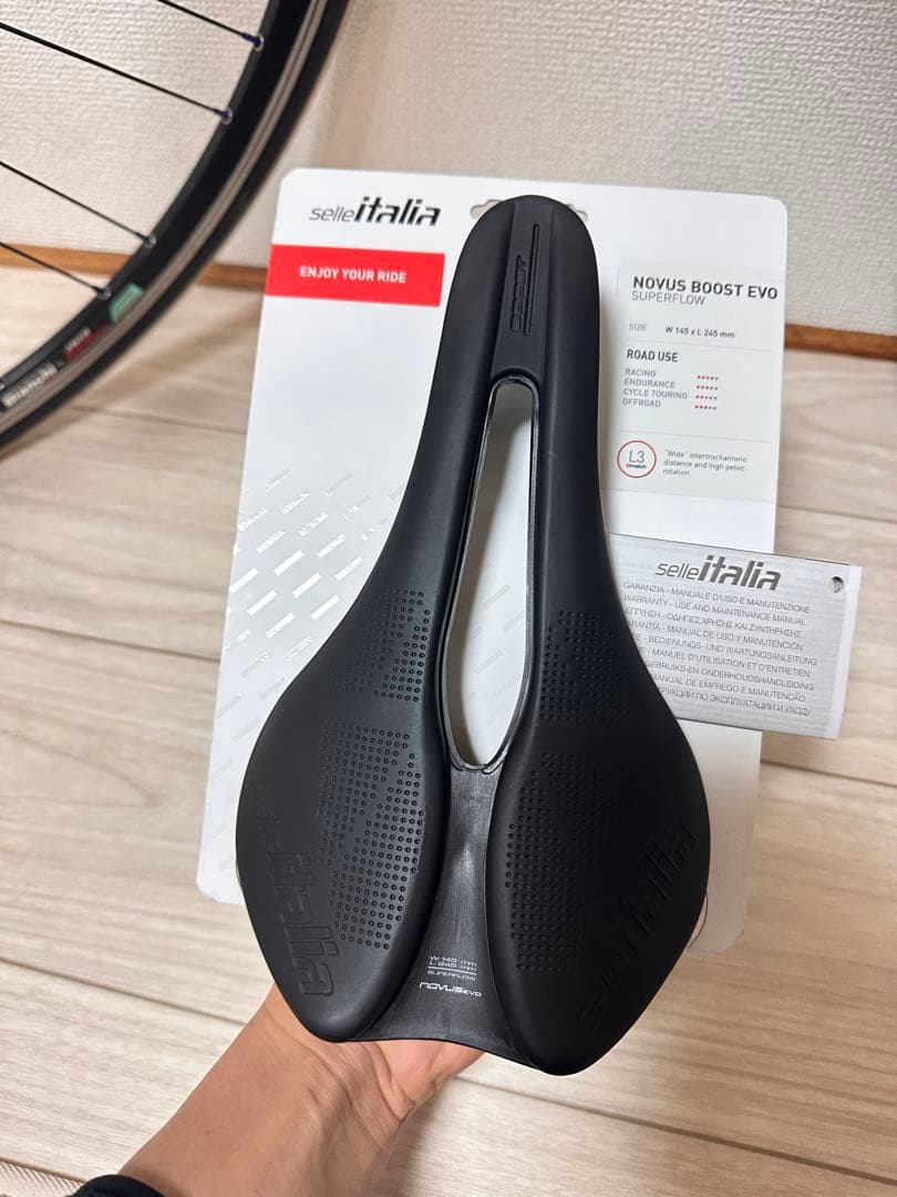 【新品】Selle Italia Novus Boost EVOサドル145mm