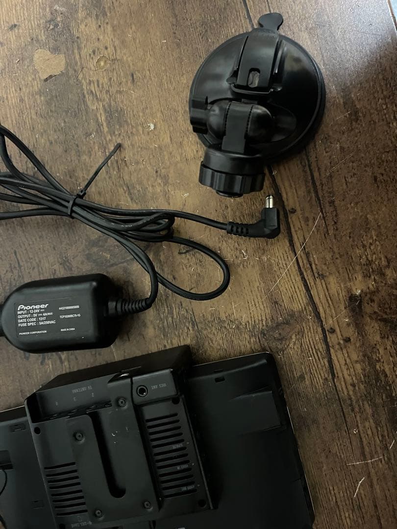 カロッツェリア ポータブルナビ AVIC-MRP009 { 地図2015 }