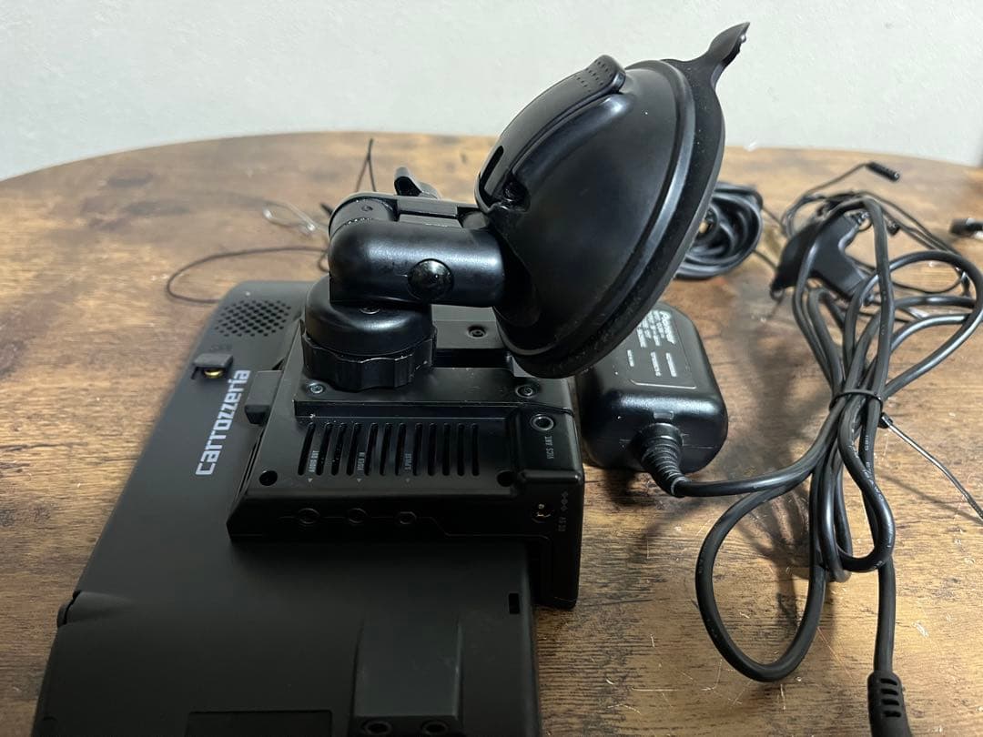 カロッツェリア ポータブルナビ AVIC-MRP009 { 地図2015 }