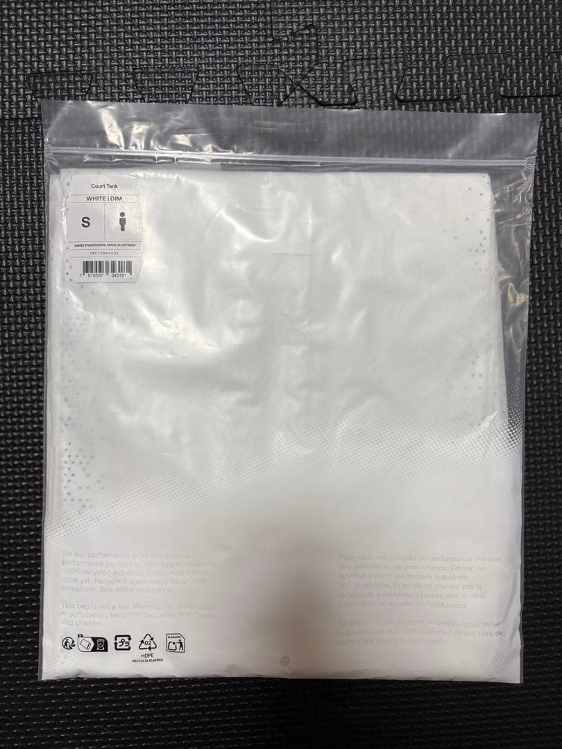 On court Tank Sサイズ　新品未使用