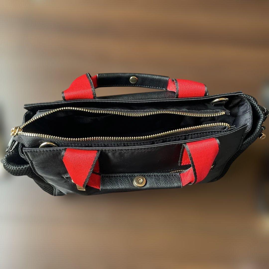 スコットクラブ　　ショルダーバッグ 黒/赤 ナイロン