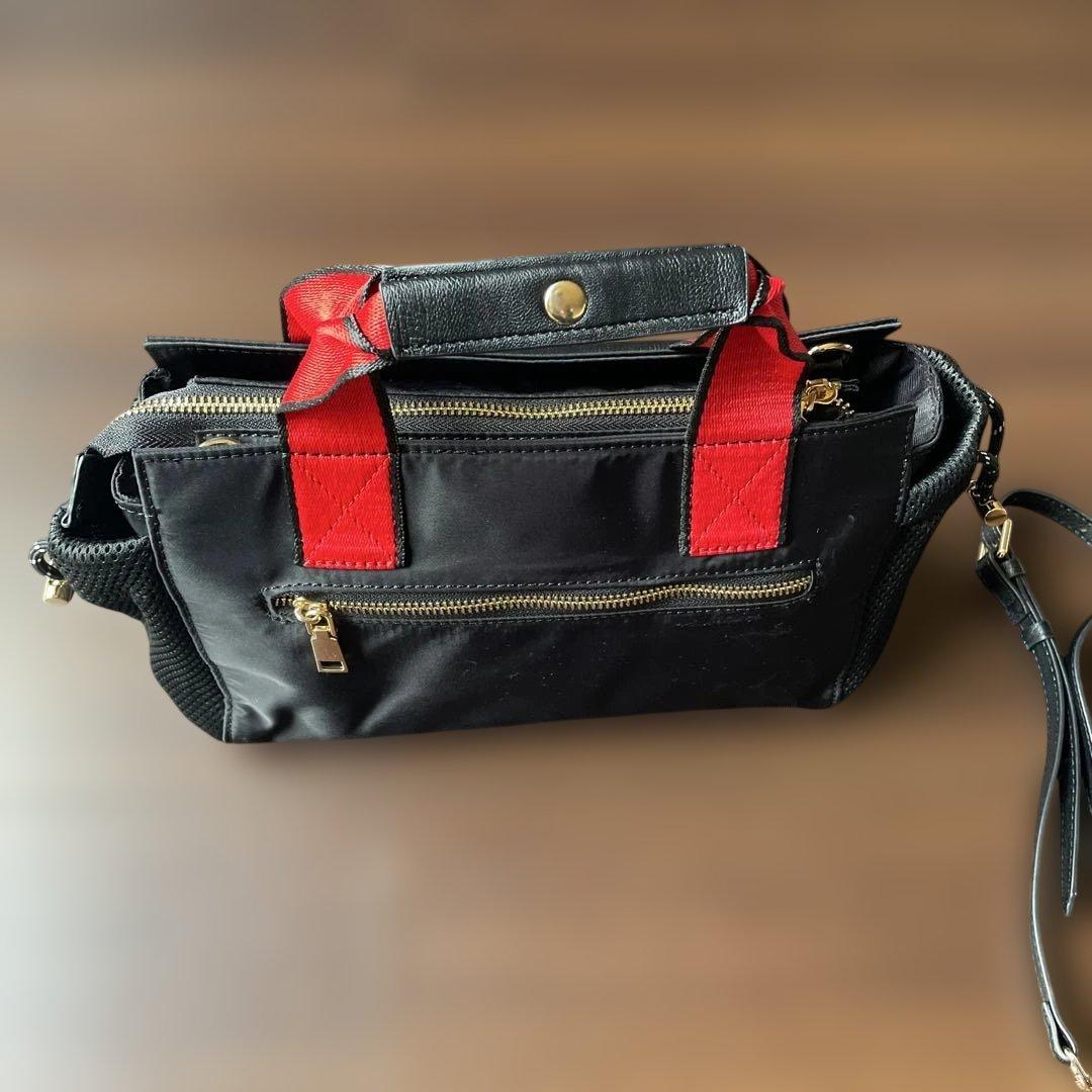 スコットクラブ　　ショルダーバッグ 黒/赤 ナイロン