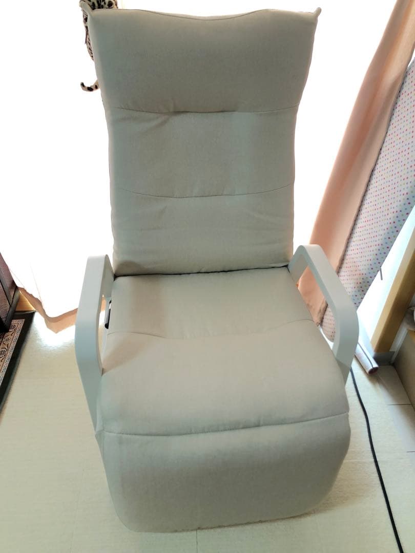 アイリスオーヤマ❣️リクライニングウッドアームチェア