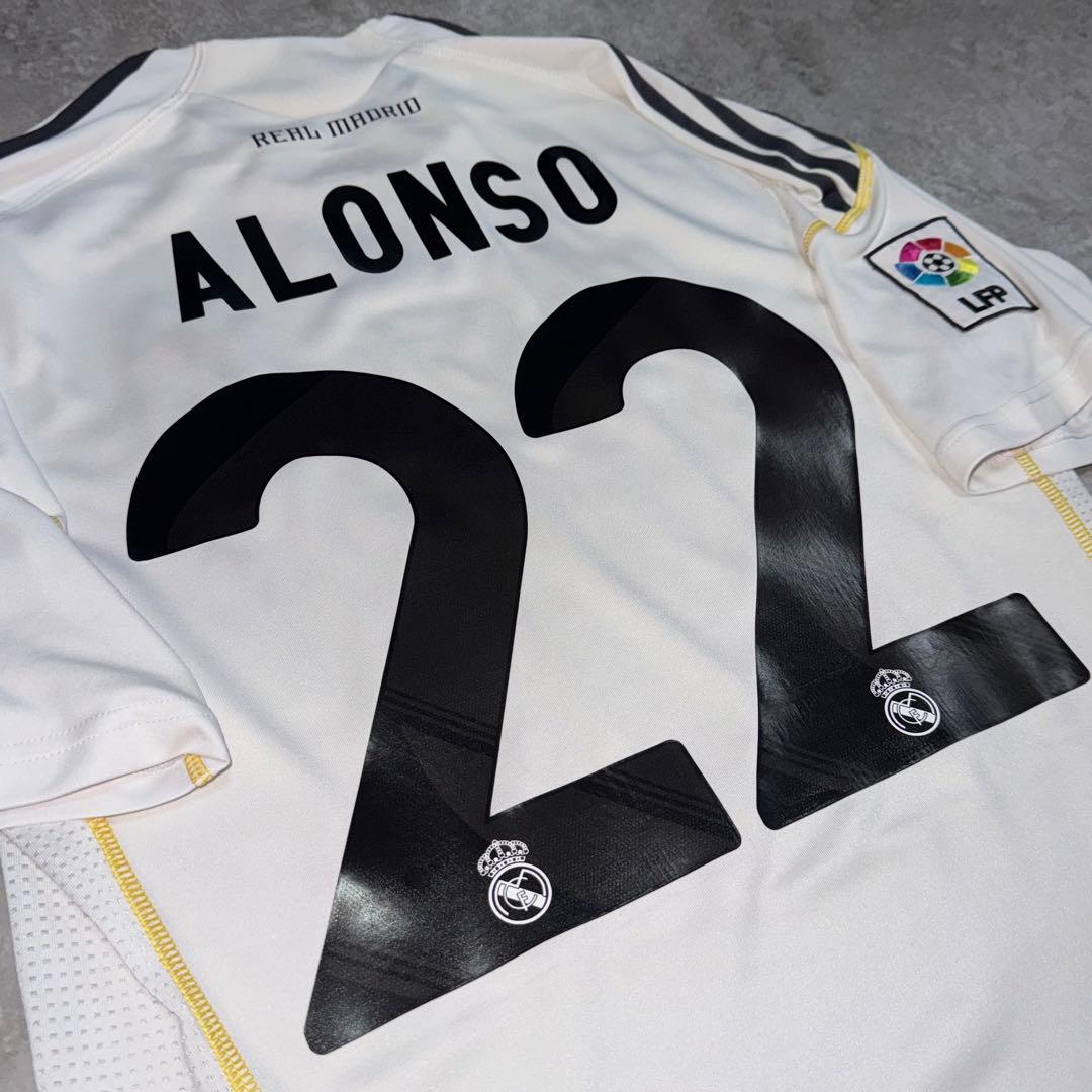 レアルマドリード 09/10 #22 シャビアロンソ ユニフォーム