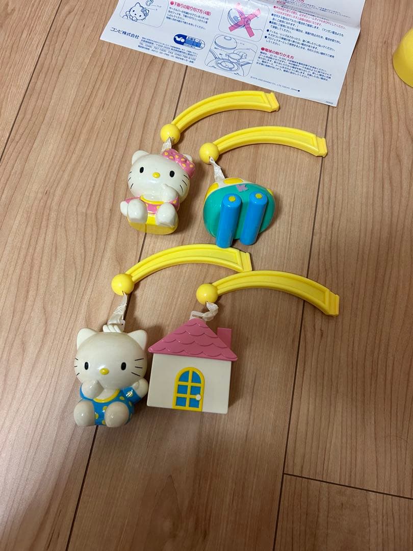 ハローキティベビーズ　光るメロディパレード　コンビ