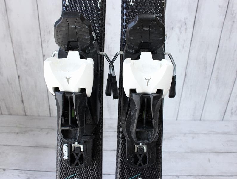 ATOMIC REDSTER X2 ジュニアスキー 130cm