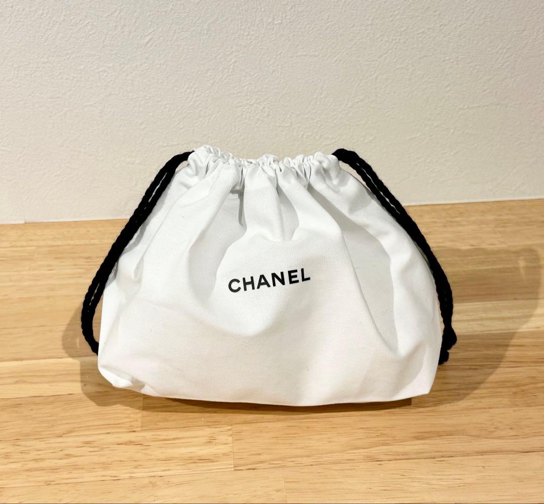 みー❣️CHANEL ラクレームマン ルージュココボームドリーミーホワイト