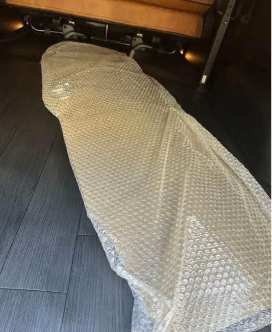 【kid】アースカラーパッケージ純正 ボンネット　ハイエース200系8型