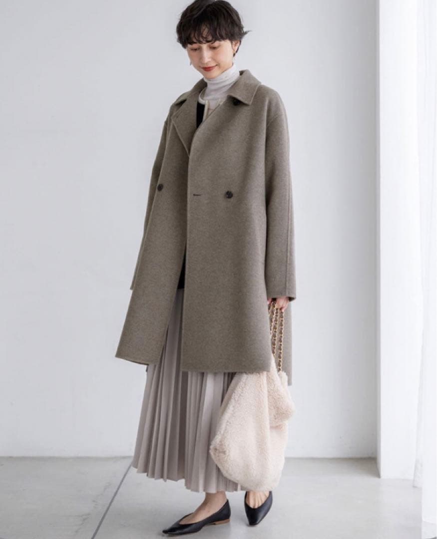 今季完売色　滝沢眞規子さん着用MANTECOPure リバー チェスターコート