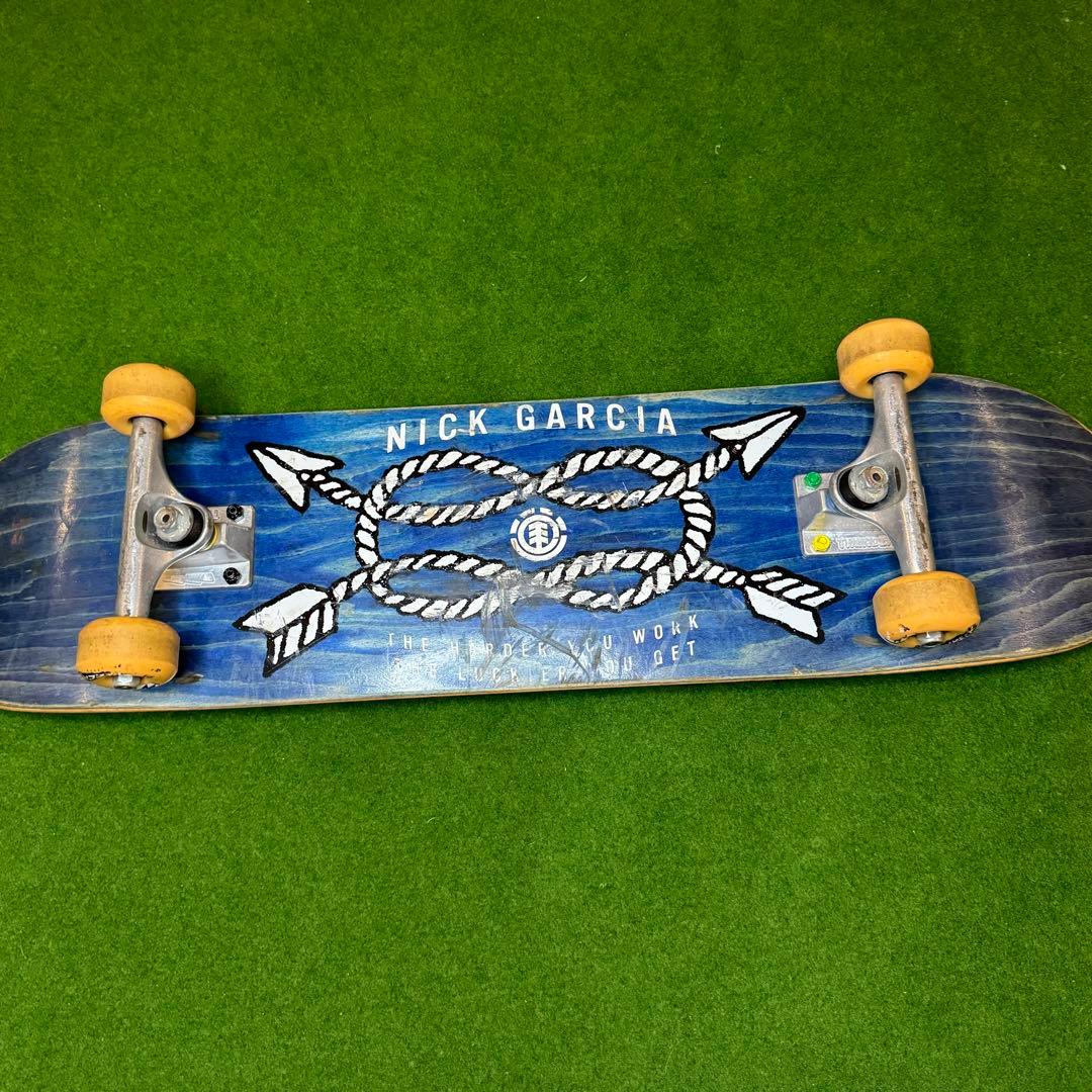 elementニックガルシア　Thunderトラック　スイスbonesベアリング