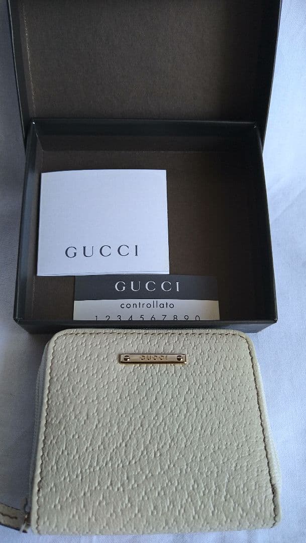 値下げ◆未使用新品GUCCI ホワイトケース 115255 B8694