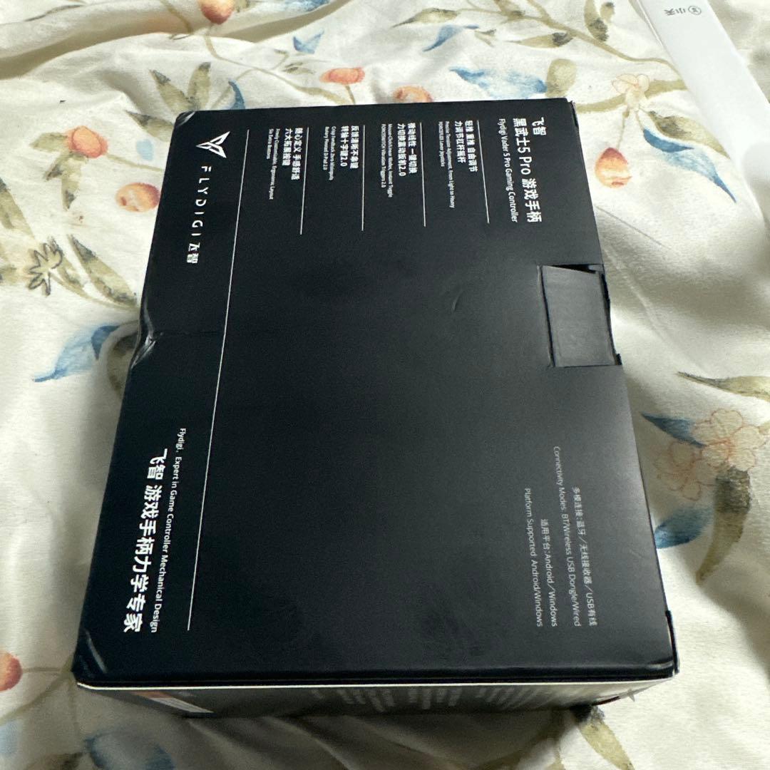 Flydigi Vader 5 Pro ゲームコントローラー