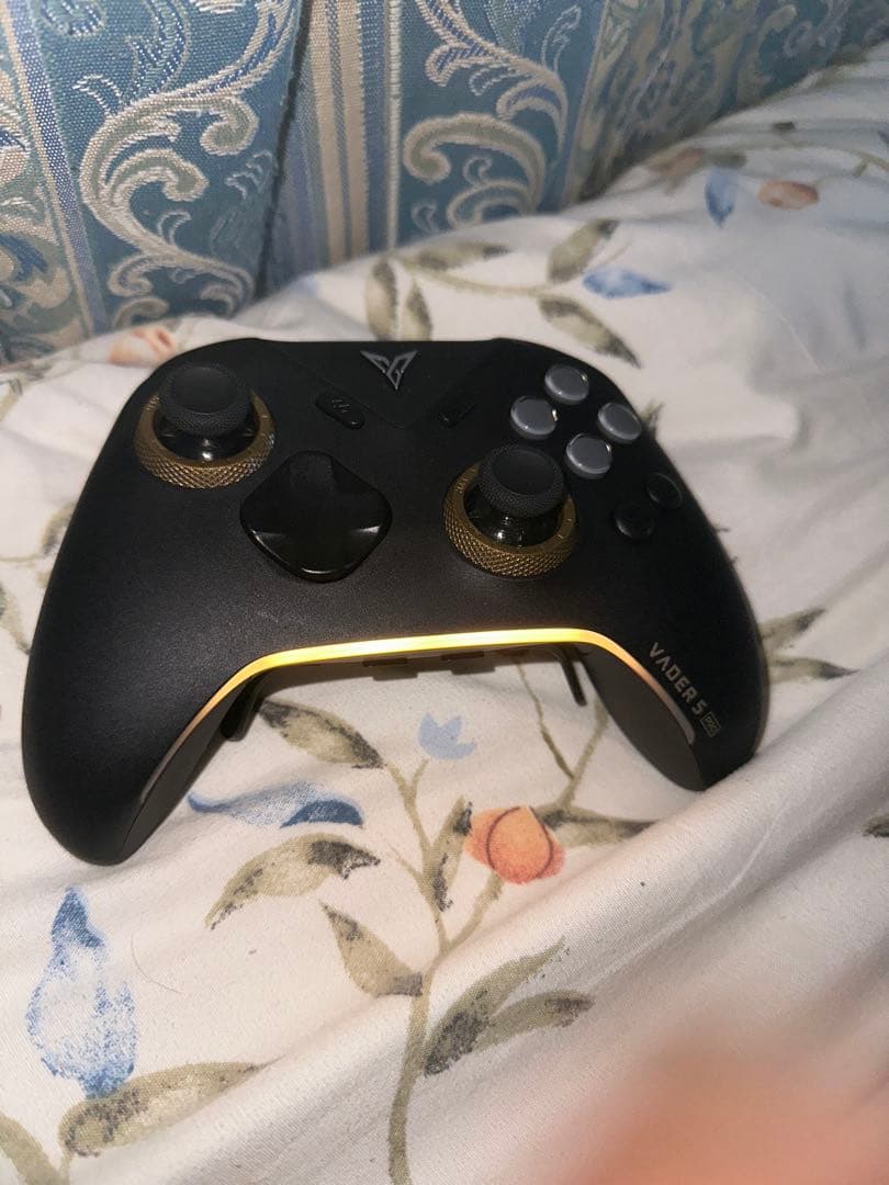 Flydigi Vader 5 Pro ゲームコントローラー
