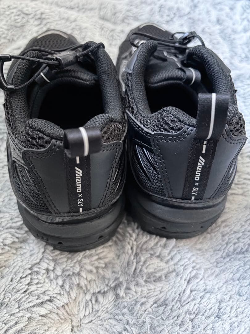 Mizuno×SLY WAVE RIDER 10 SLY