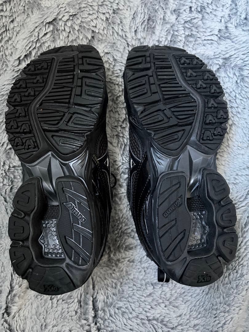 Mizuno×SLY WAVE RIDER 10 SLY