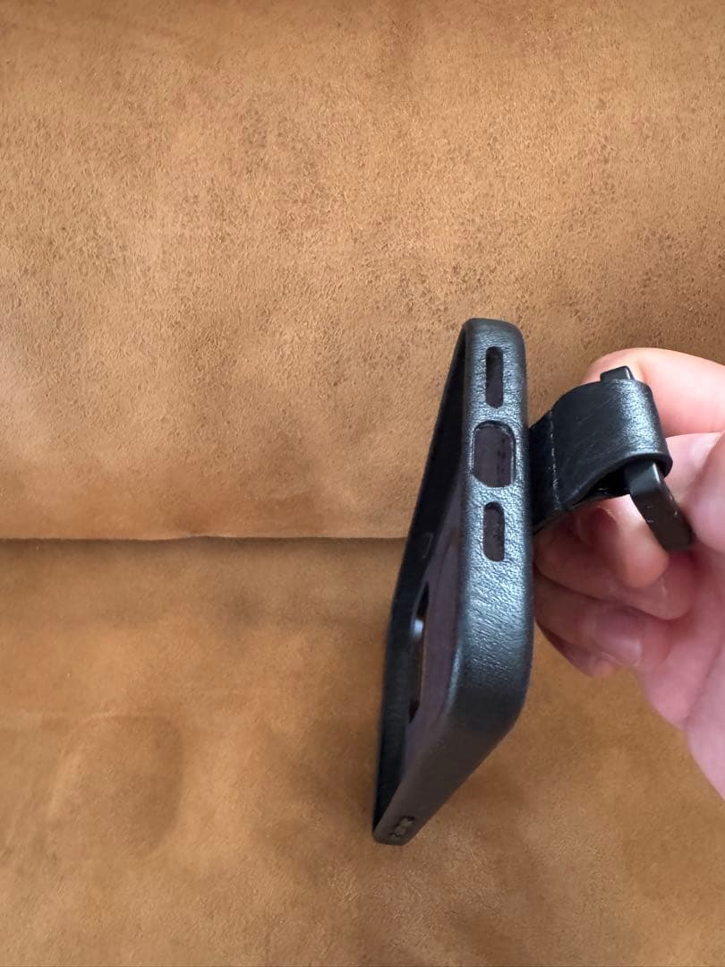 超美品　objcts.io オブジェクツアイオー マイクロバッグ黒iPhone