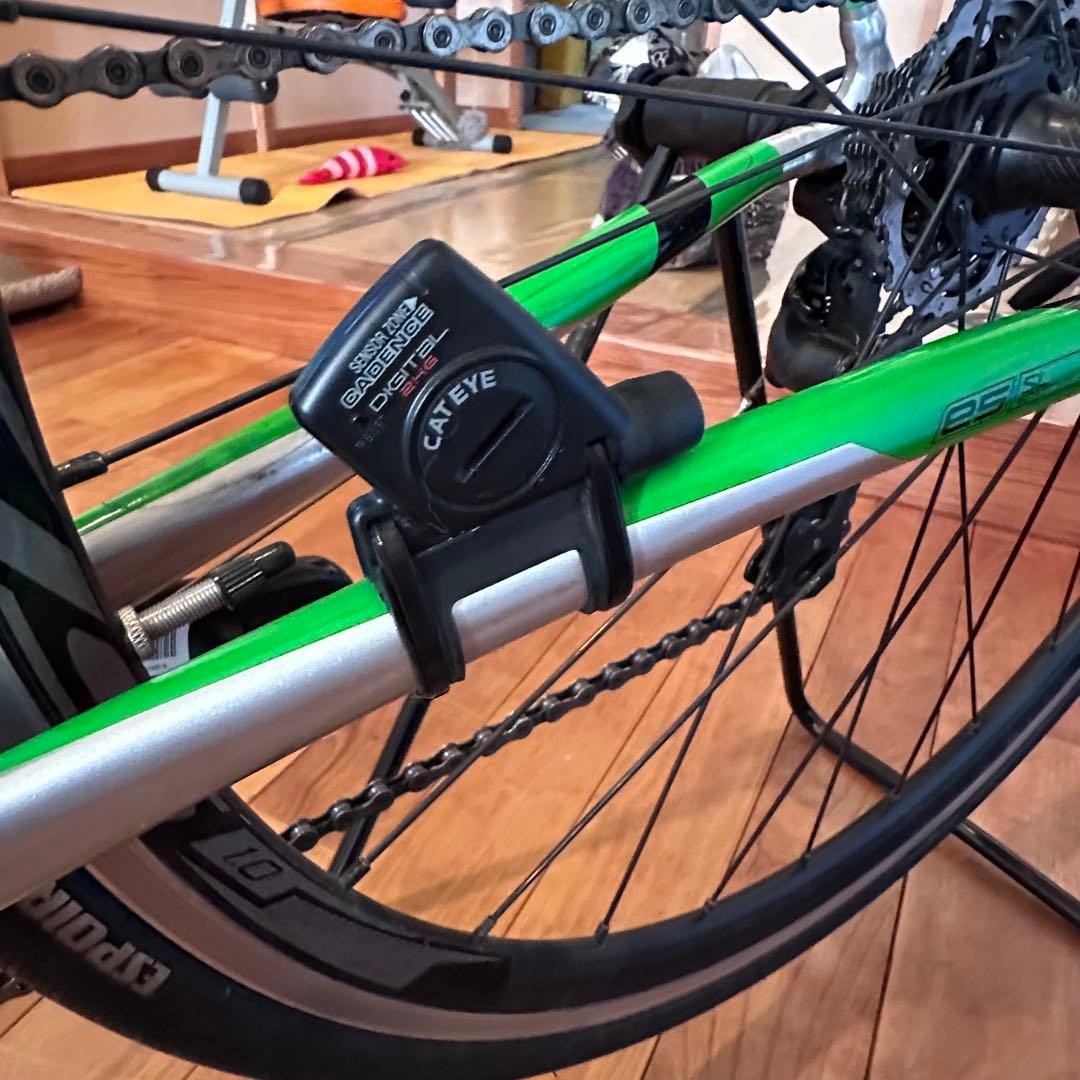 【送料込】サイコン&ロードバイク スペシャライズド シマノ105