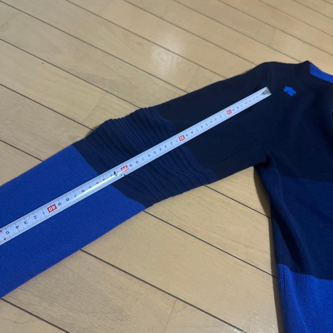 【未使用品】デサントゴルフ　ニット　Mサイズ