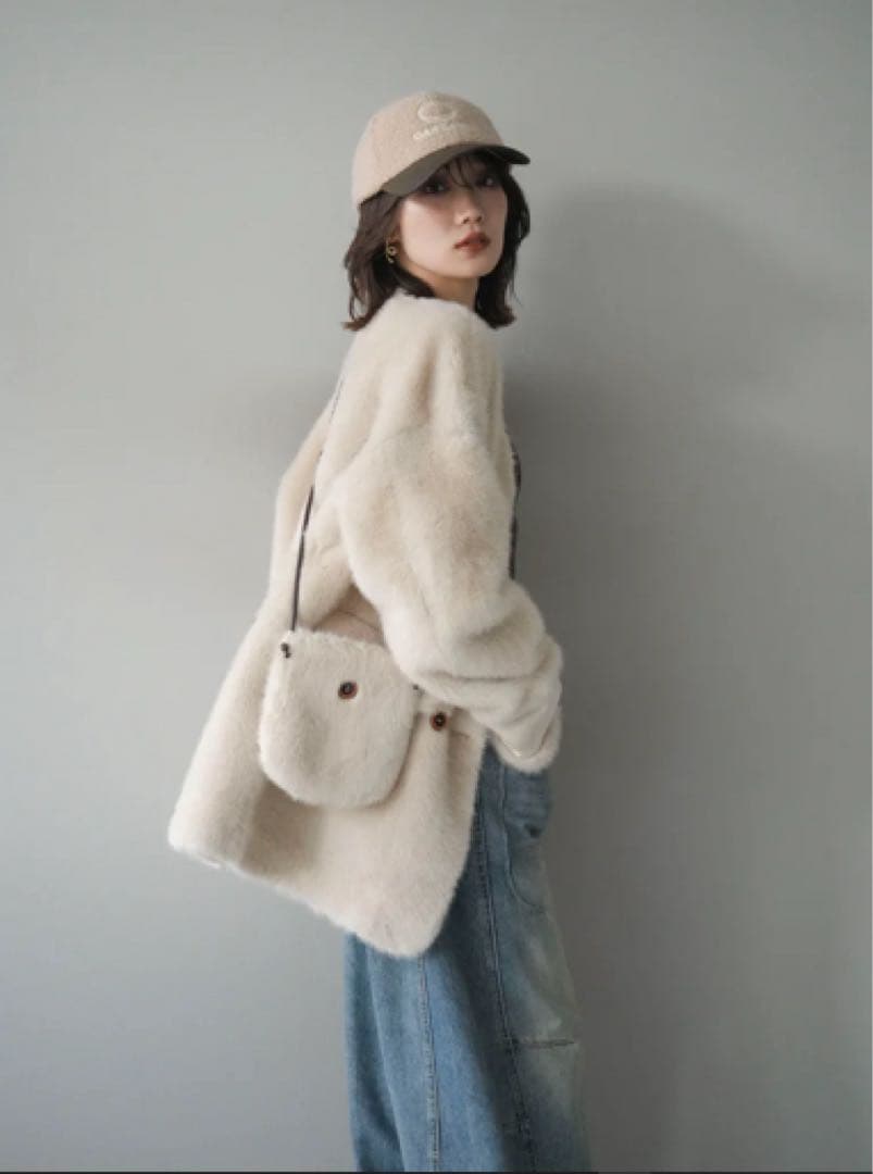 バッグ付エコファーノーカラーコート　リュミエ　lumier同型　ベージュ