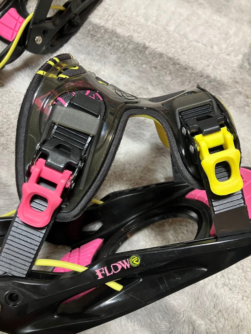 Flowビンディング　リアエントリーHaylo Black Neon　М