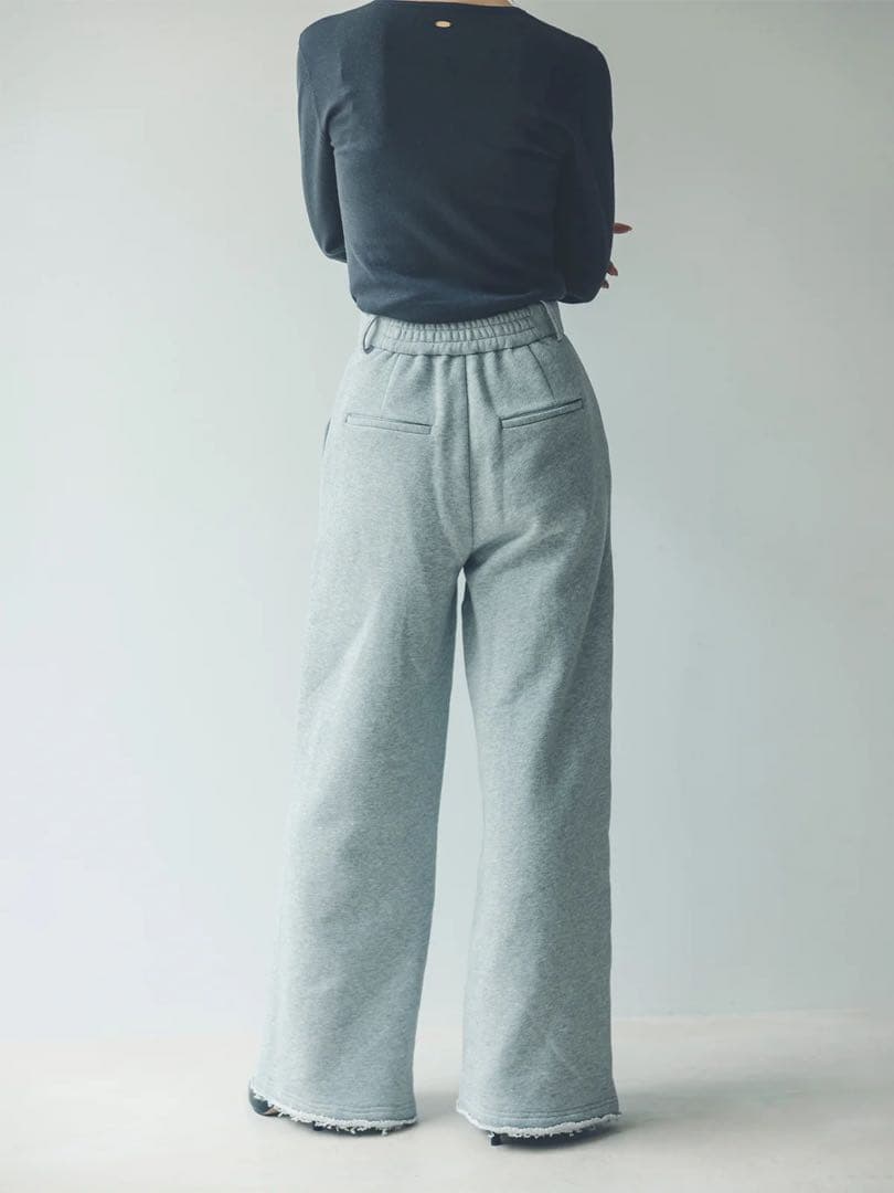 ピンタックスウェットパンツ