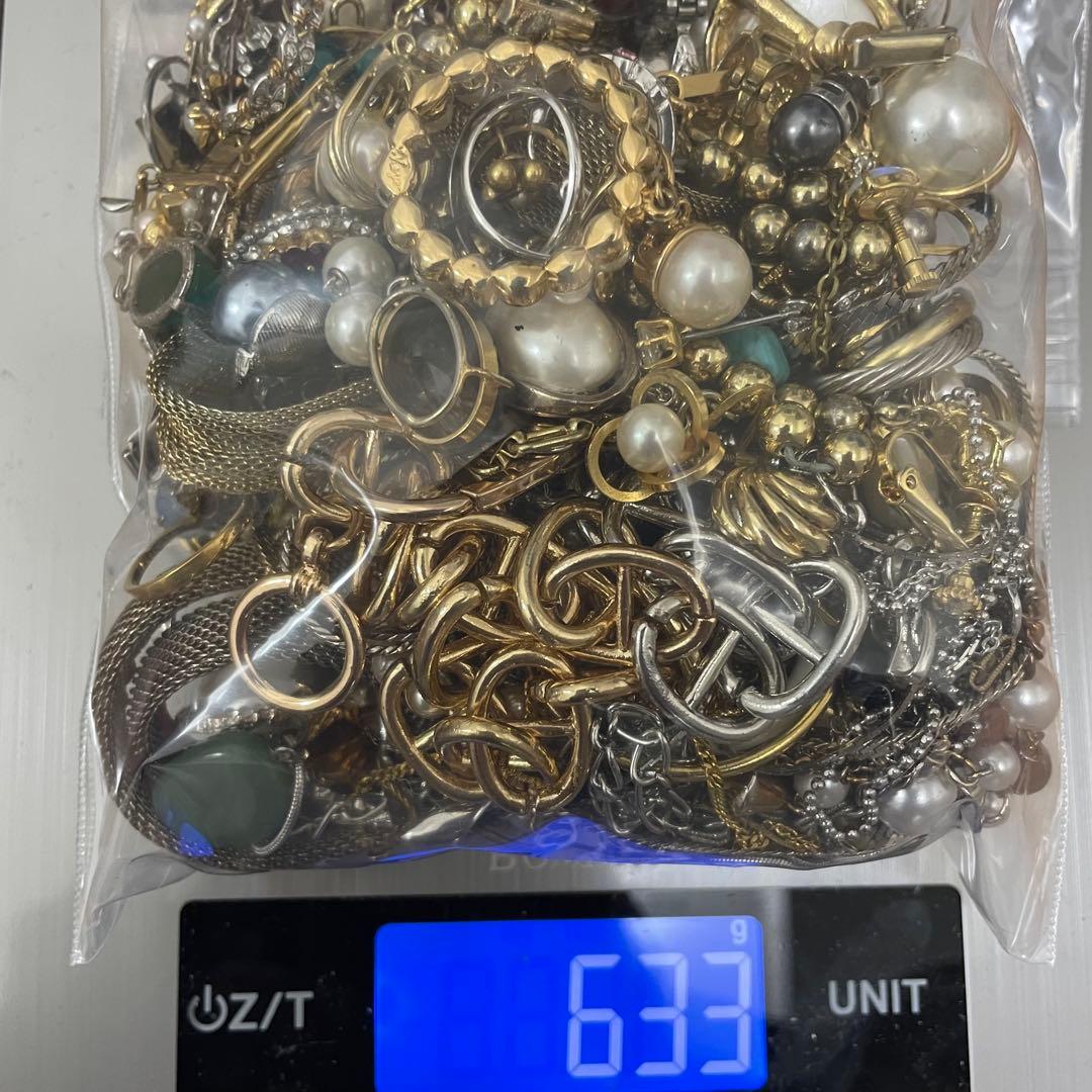 T*7様 アクセサリー イミテーション大量まとめ売り 総重量630g ゴールド