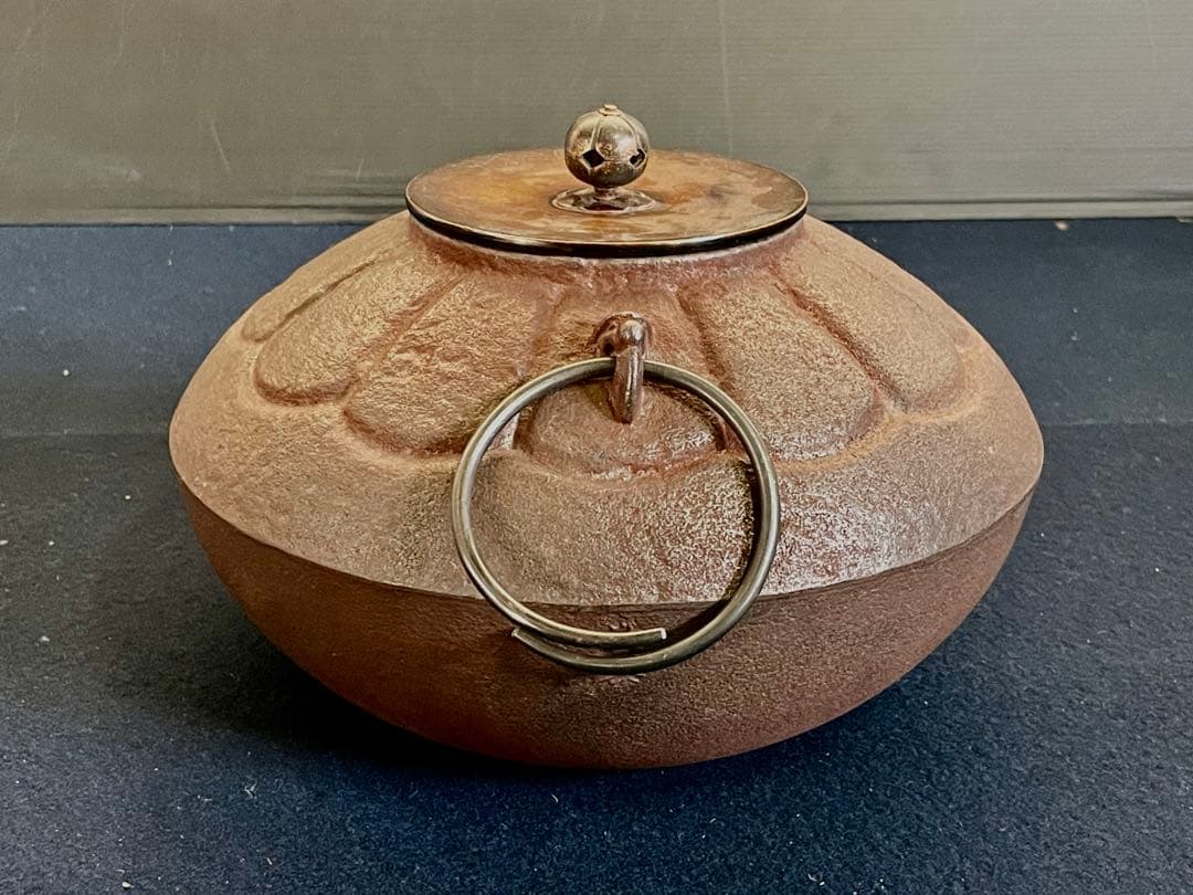 割引‼️「祖」 菊割釜 釜師 敬典 炉釜 共箱 茶道具 （1029B1）