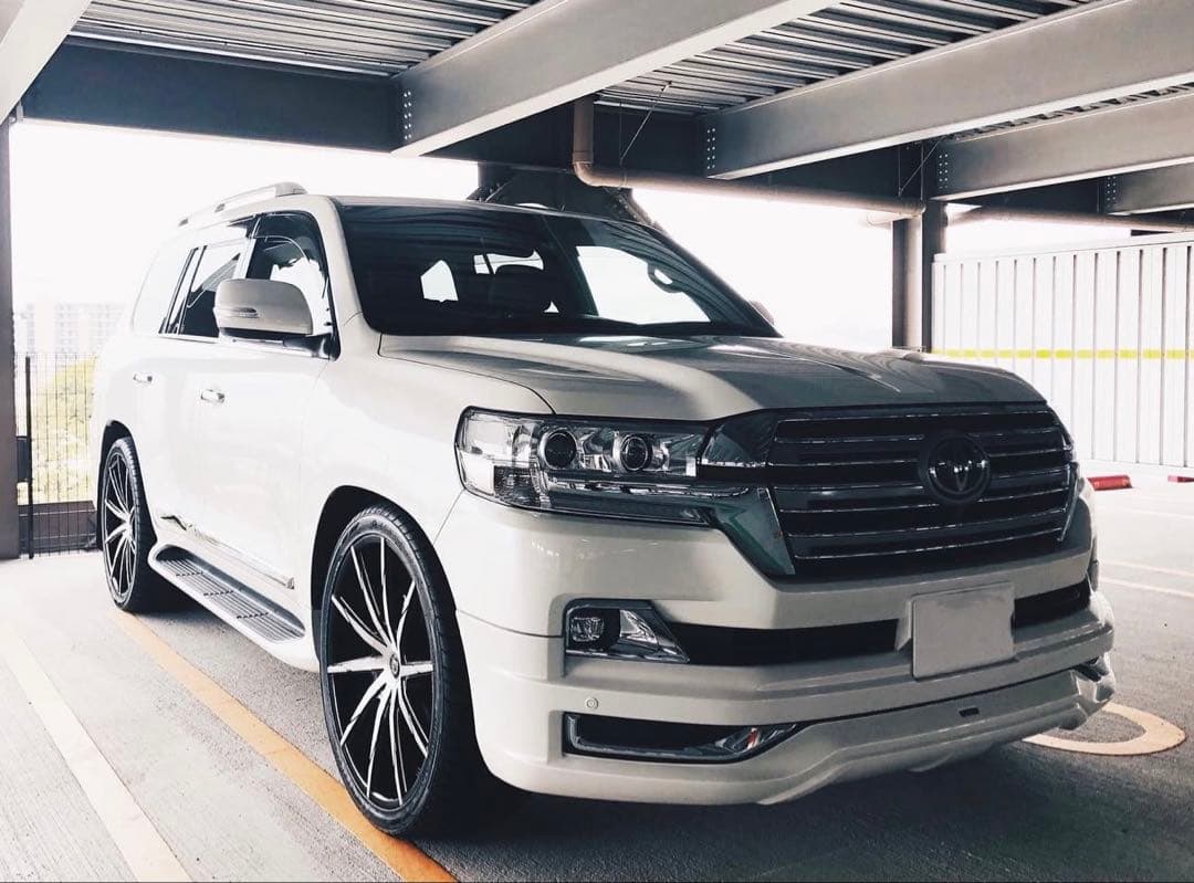 24インチ ホイールセット レクサーニ　レグサーニ　ランクル